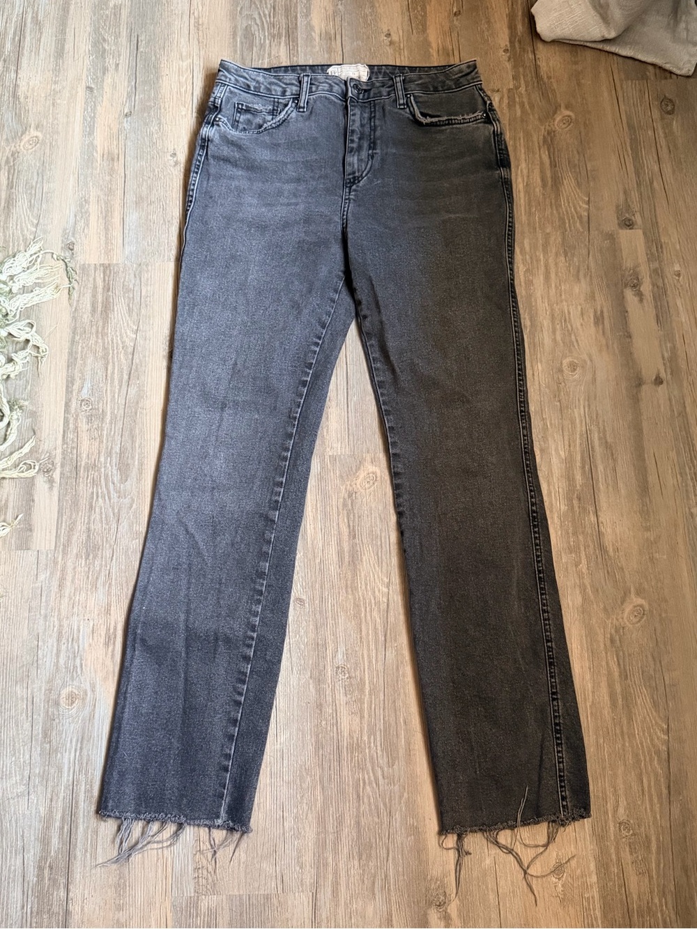Free People Clean Girlfriend Straight Leg Black Jeans Size 28